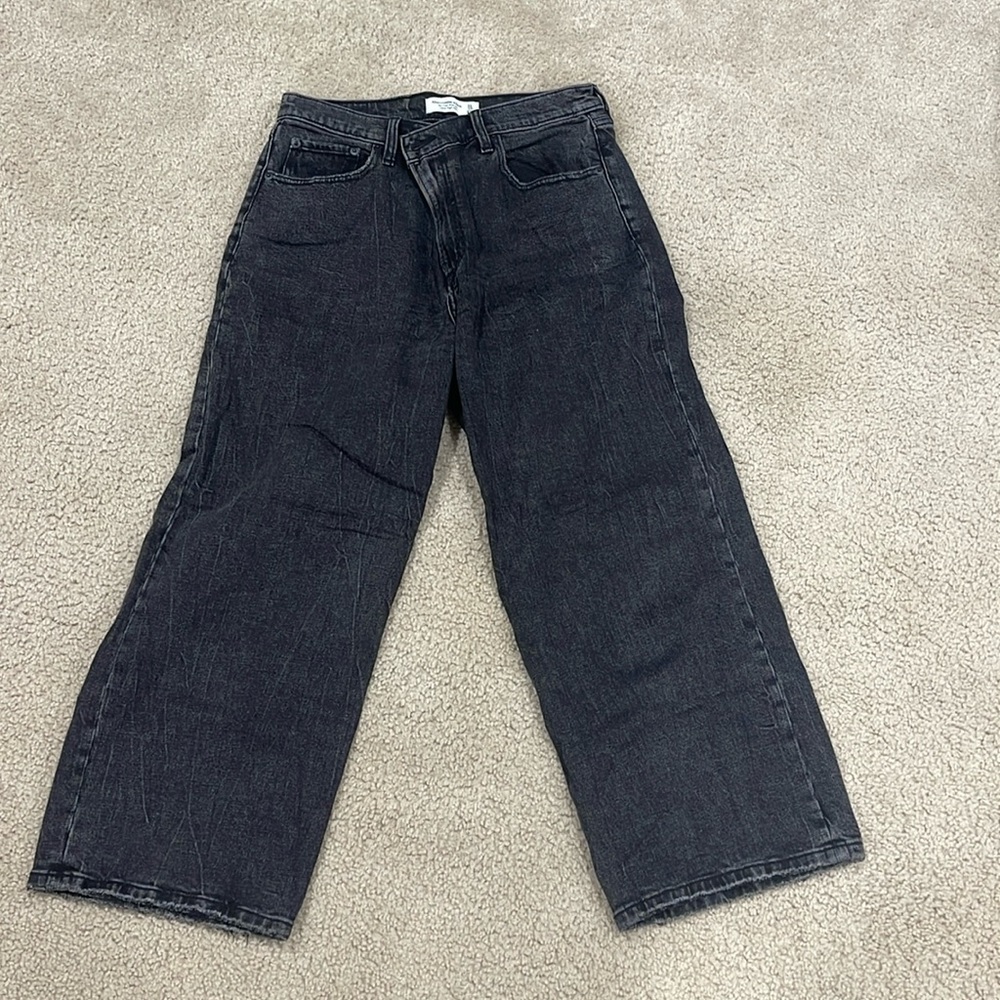 Abercrombie crop wide leg ultra high rise black jeans